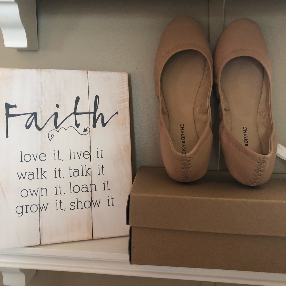Lucky Brand flats size 9 1/2 nude Emmie
